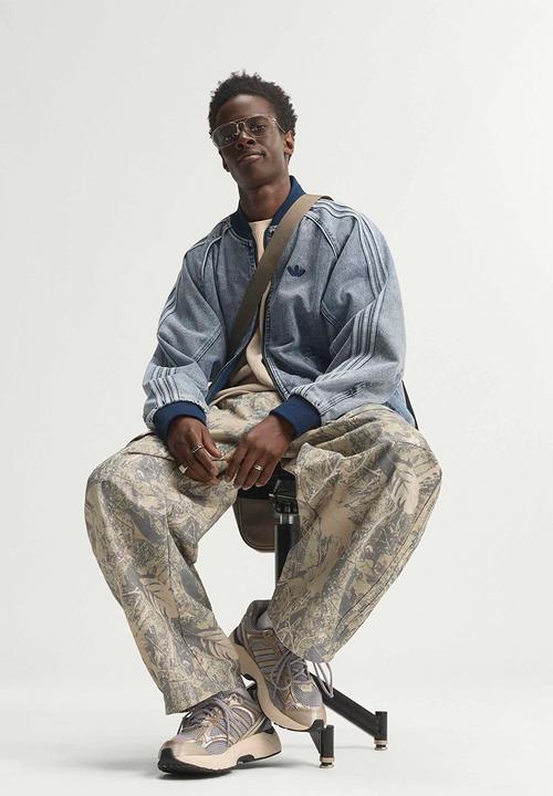 adidas Originals -  SST Gothic Denim Track Top, - Light Denim