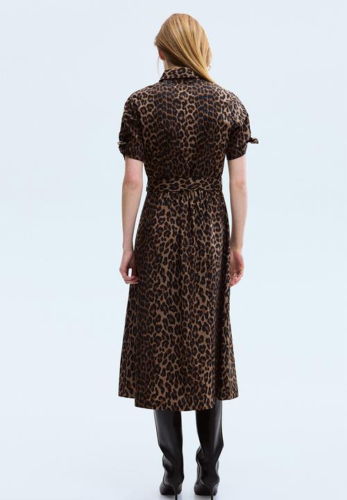 H&M - Short-sleeved shirt dress - beige/leopard print