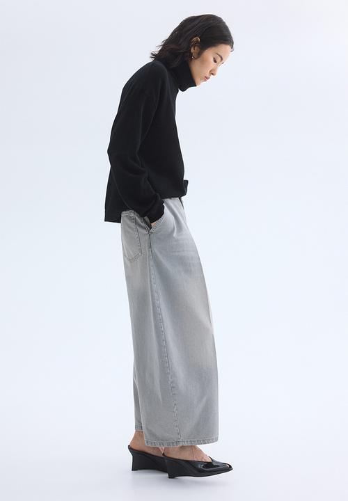 H&M - Barrel leg regular waist jeans - light denim grey