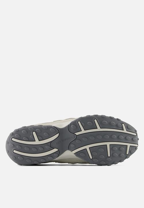 New Balance  - 204L