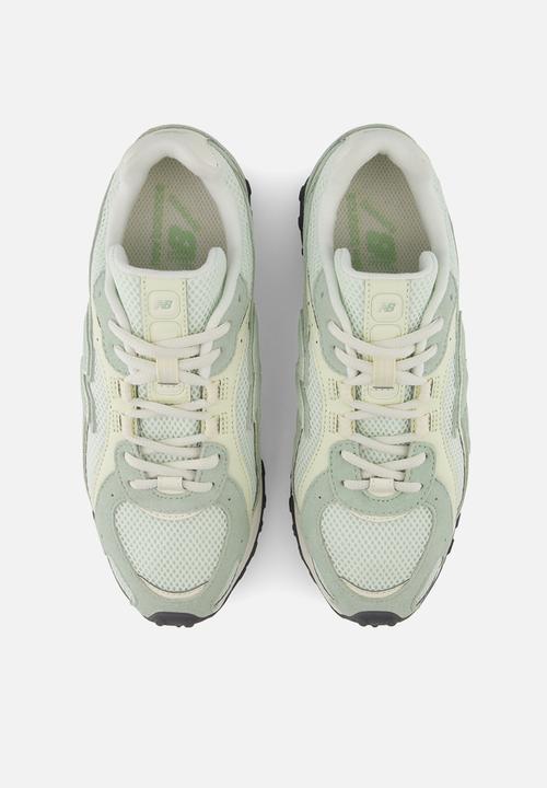New Balance  - 204L