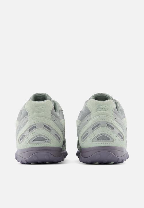 New Balance  - 204L