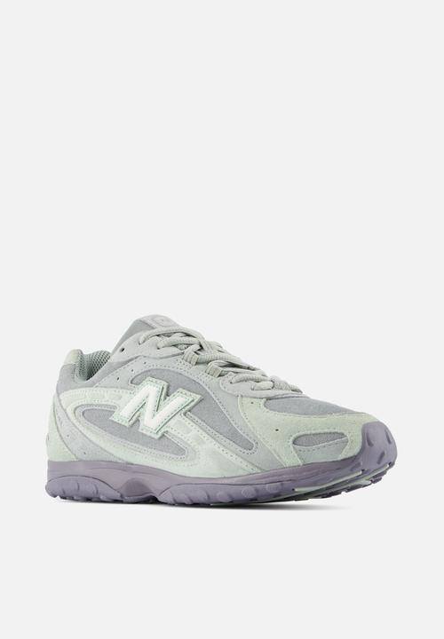 New Balance  - 204L