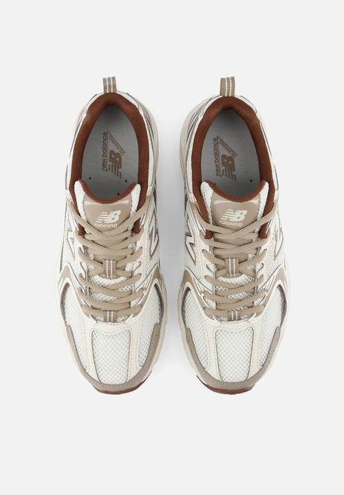 New Balance  - 530
