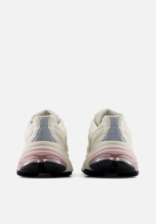 New Balance  - 5030