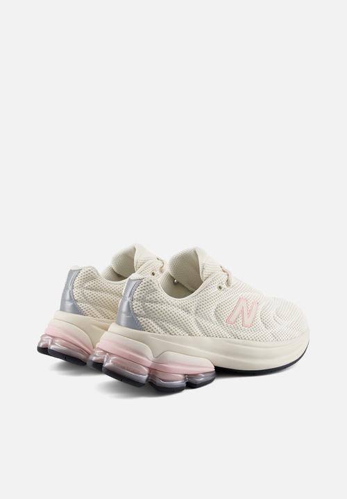 New Balance  - 5030