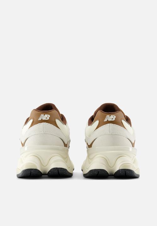 New Balance  - 9060