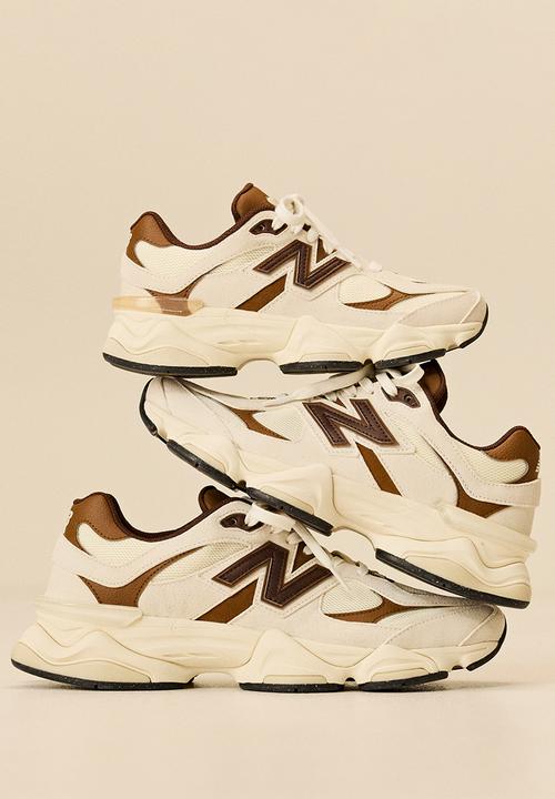 New Balance  - 9060