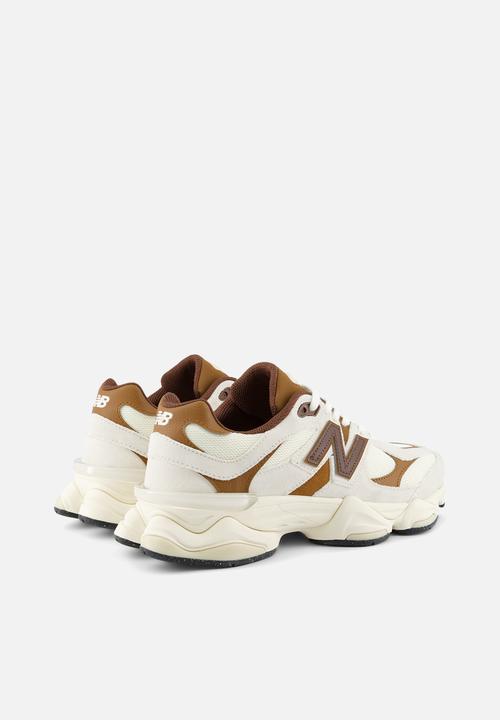 New Balance  - 9060