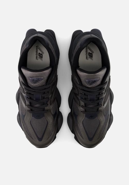 New Balance  - 9060