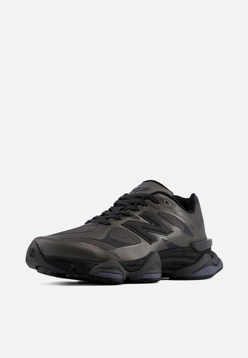 New Balance  - 9060
