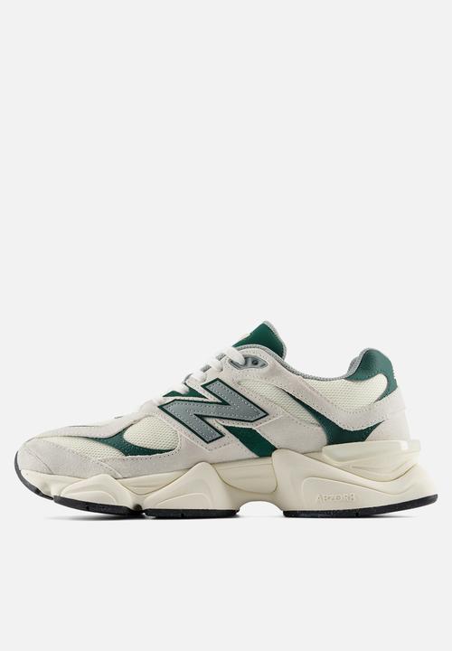 New Balance  - 9060