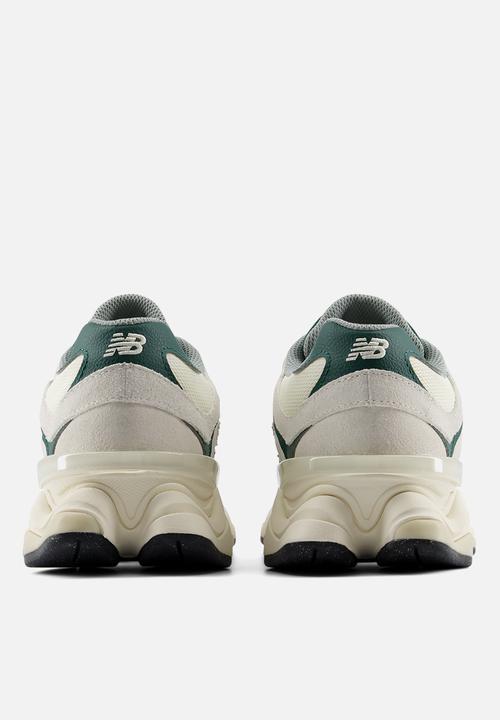 New Balance  - 9060