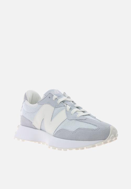 New Balance  - 327