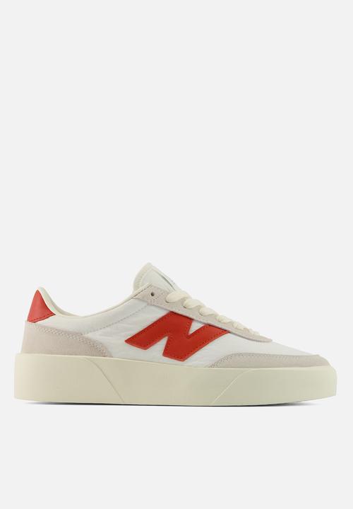 New Balance  - 750