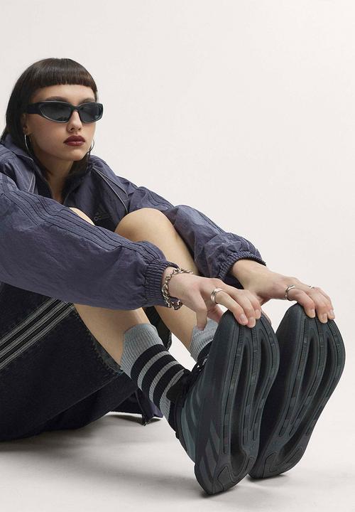 adidas Originals - Hyperboost Ephr Lt - Core Black/Ftwwht/Utiblk