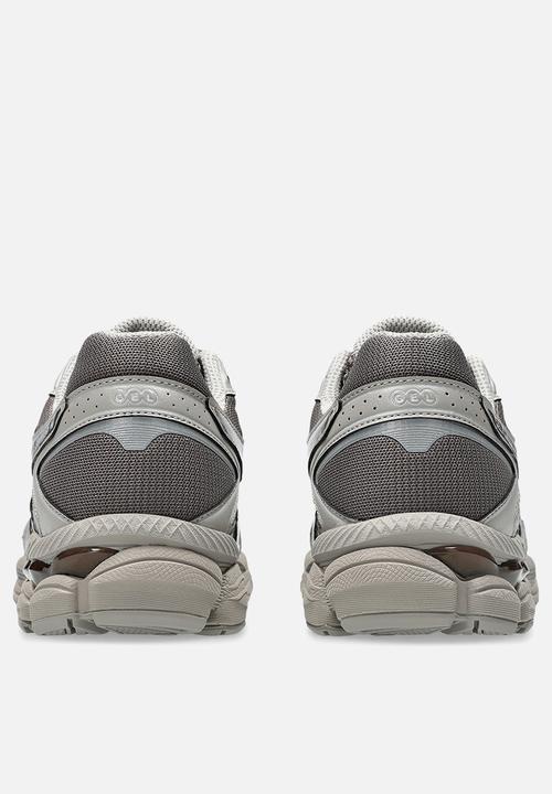 ASICS - GEL-CUMULUS 16