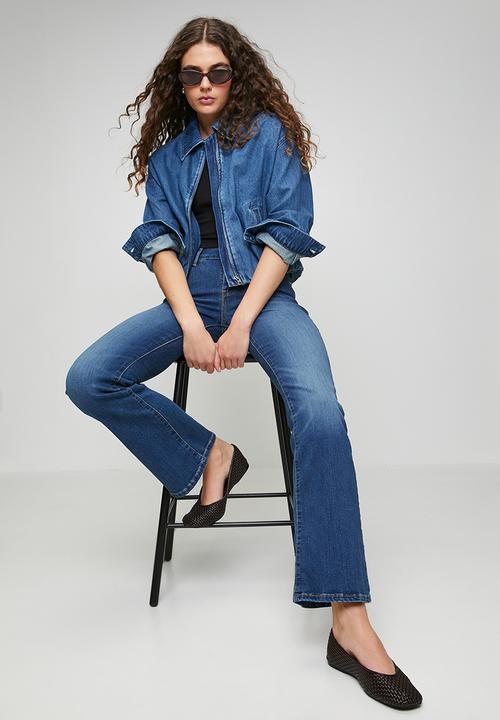 Levi’s® - Curvy Flare Jeans - Beats