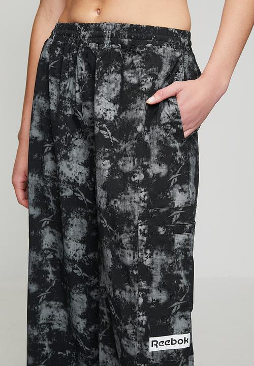 Reebok - Alt Sport Camo Balloon Pant - Camo Aop