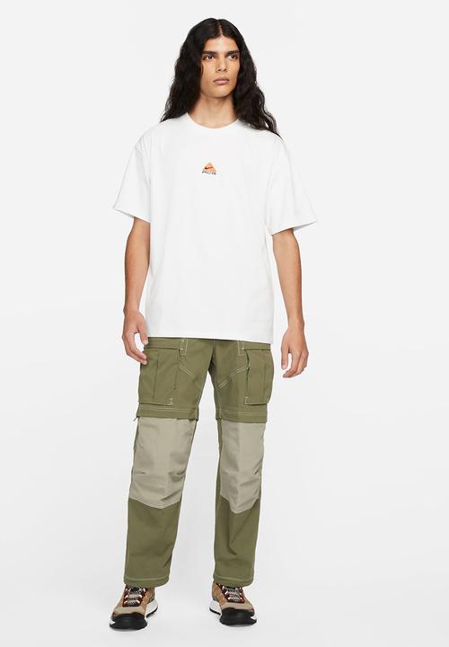Nike - ACG  "Lungs" Logo T-Shirt - Summit White
