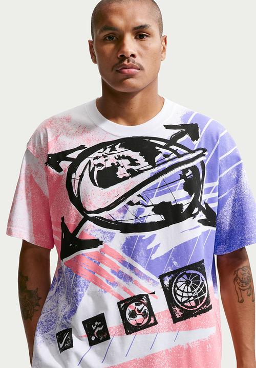Nike - NSW Loose fir "Postage Stamp" T-Shirt - White