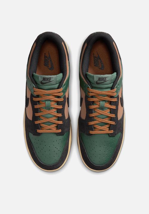 Nike - NIKE DUNK LOW RETRO