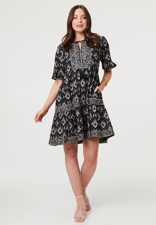 MANDI - Half Sleeve A-Line Midi Dress With Neck Tie Border Print - Navy