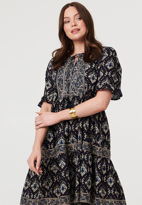 MANDI - Half Sleeve A-Line Midi Dress With Neck Tie Border Print - Navy