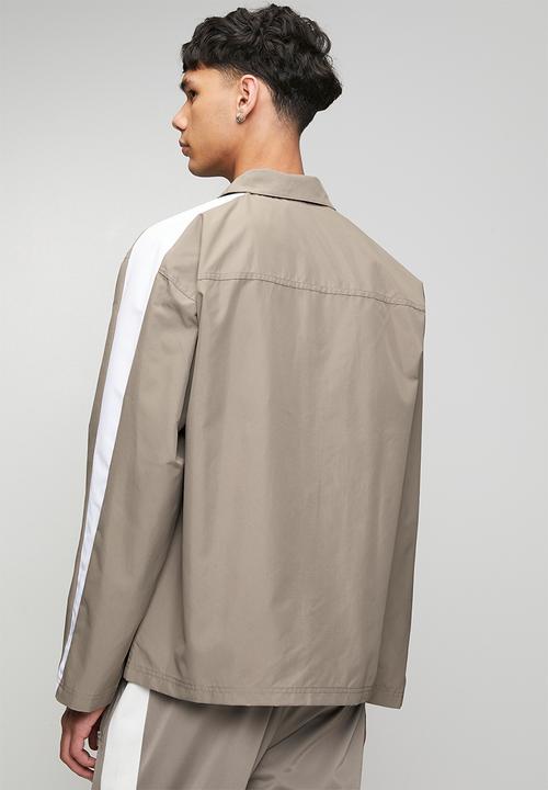 PUMA - T7 Relaxed Woven Overshirt - Brown