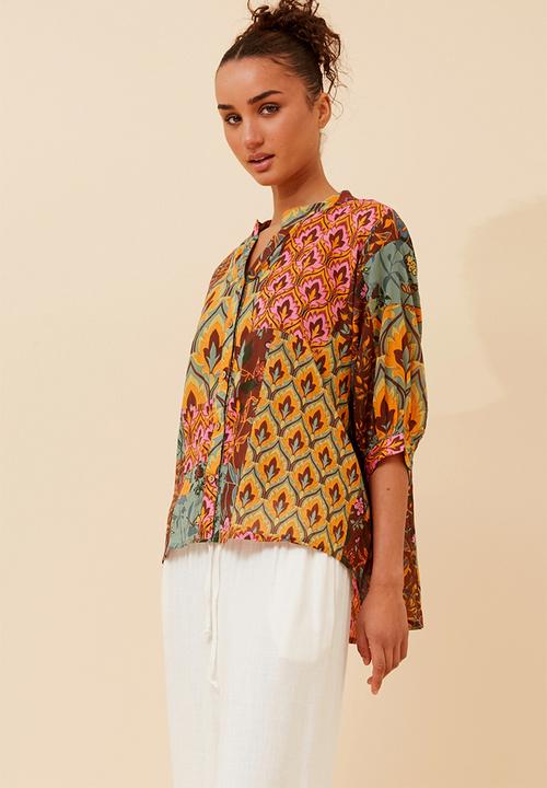 MANDI - Half Sleeve Batwing Easy Wearing Printed Sheer Blouse  - Multi Sage