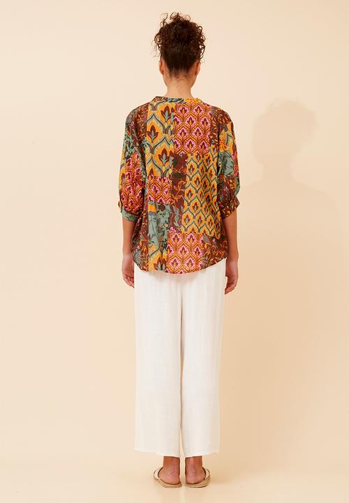 MANDI - Half Sleeve Batwing Easy Wearing Printed Sheer Blouse  - Multi Sage