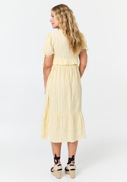 MANDI - S/S Easy Wearing Maxi Dress With Flutter At Chest With Tie - Yellow