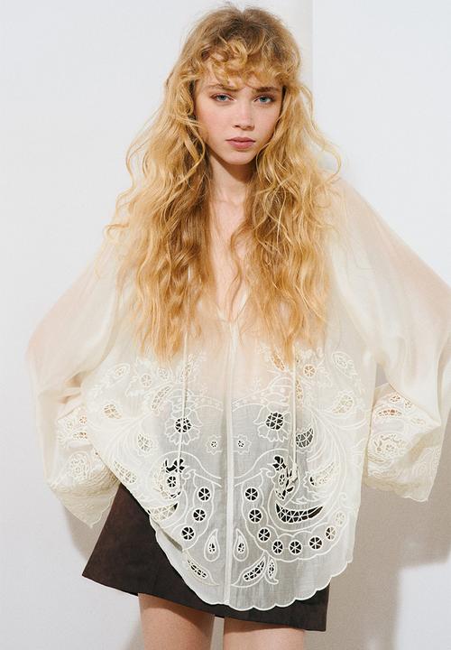 H&M - Broderie anglaise blouse - cream