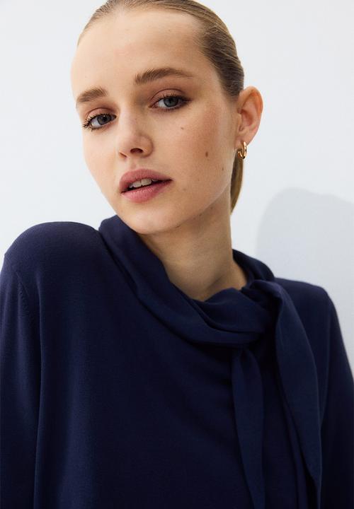 H&M - Scarf-collar jumper - navy blue