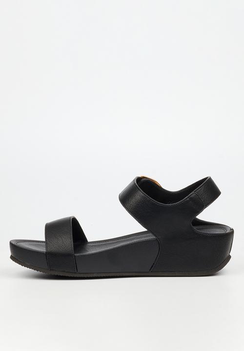 Butterfly Feet - Delia 16 ankle strap sandal - black