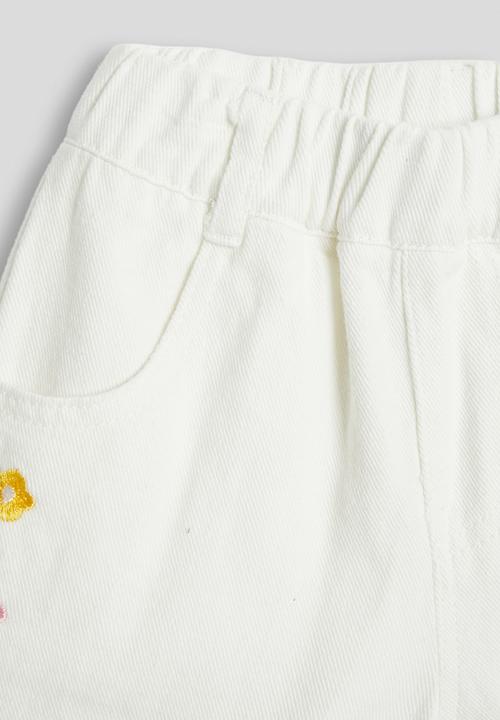 Pop Candy - Floral applique denim shorts - white