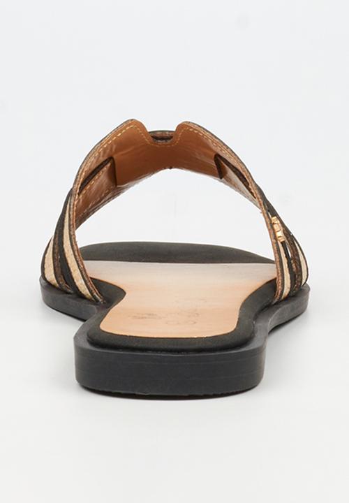Butterfly Feet - Dorey 7 woven sandal - black