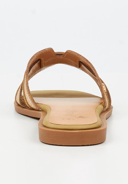Butterfly Feet - Dorey 7 woven sandal - olive