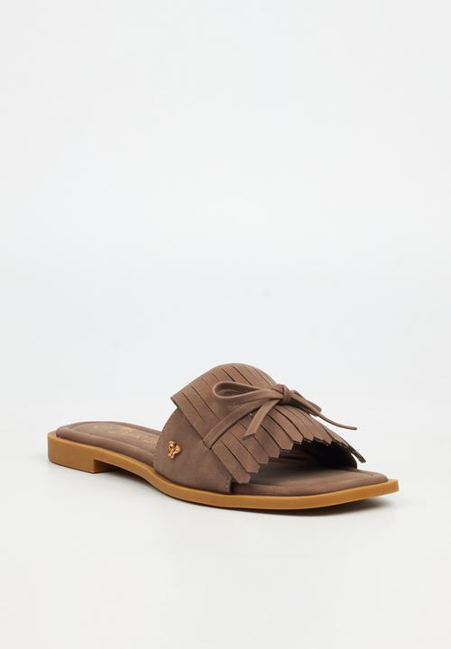 Butterfly Feet - Dorey 8 slide - chocolate