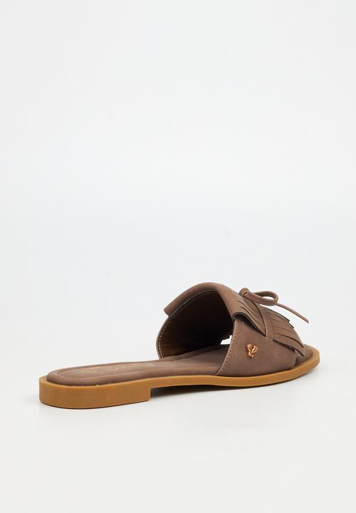 Butterfly Feet - Dorey 8 slide - chocolate