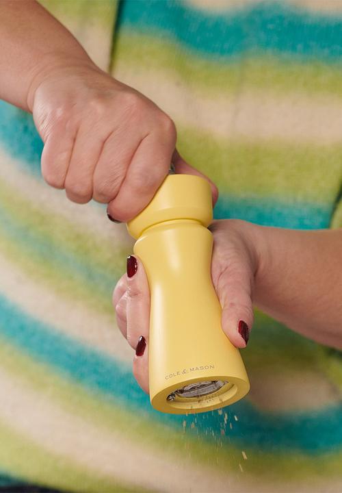 Cole & Mason - Cole & Mason Kenton Salt and Pepper Mill 15cm - Turmeric