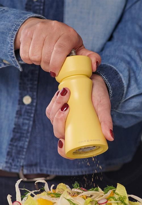 Cole & Mason - Cole & Mason Kenton Salt and Pepper Mill 15cm - Turmeric