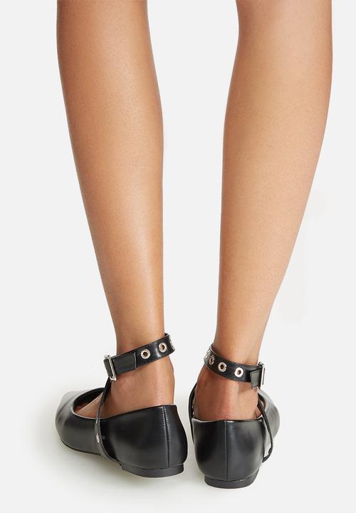 dailyfriday - Studded flat