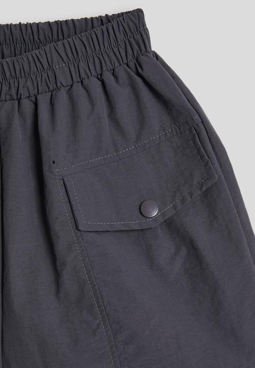 Pop Candy - Cargo shorts - charcoal