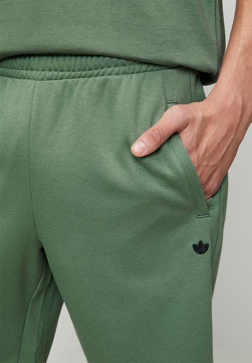 adidas Originals - Ess Short - TRACE GREEN