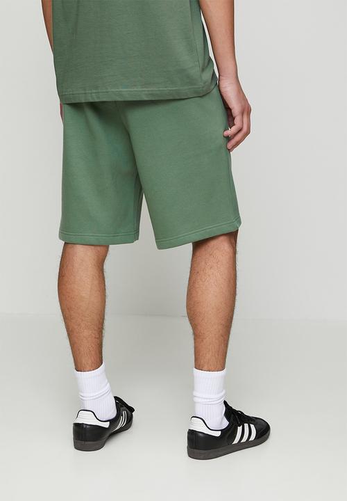 adidas Originals - Ess Short - TRACE GREEN
