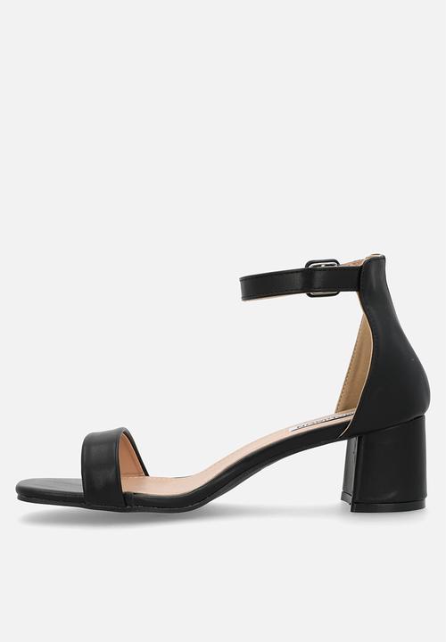 Madison® - Amira 4 open toe ankle strap - black