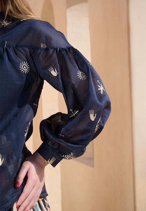 Me&B - Hands Embroidery Bellow Sleeve Shirt - Ink/Ecru