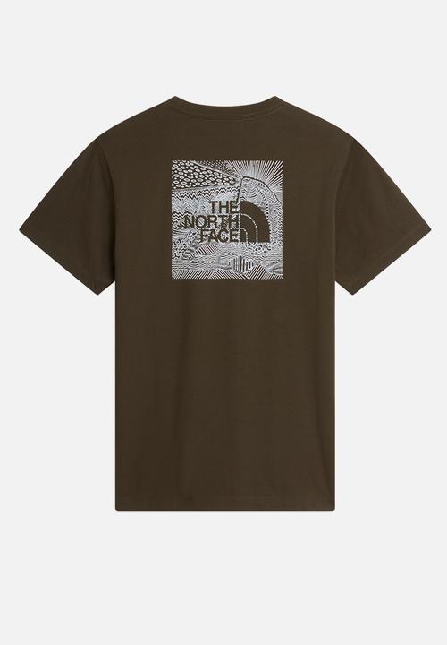 The North Face - M BOX NSE CELEBRATION REG SS TEE - NEW TAUPE GREEN