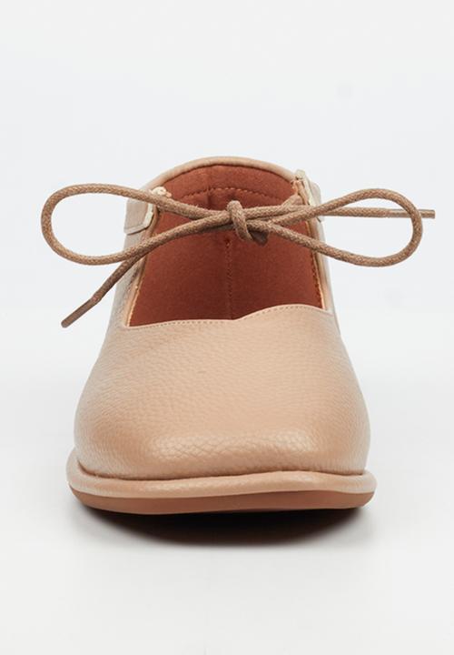 Butterfly Classics - Zaina 1 pump - taupe